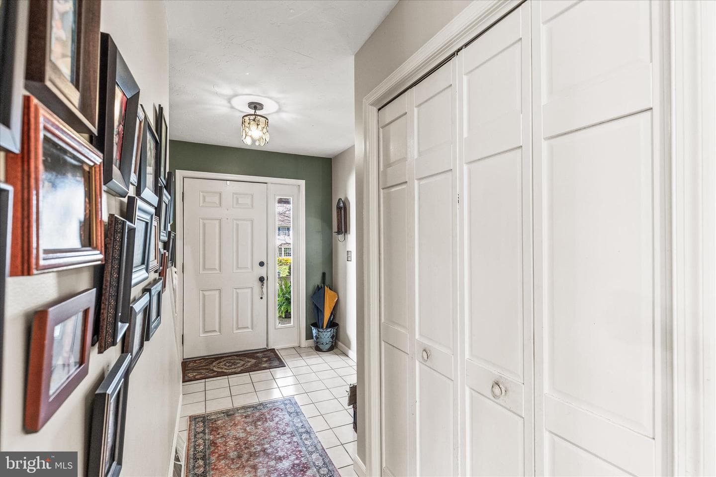 10 Amanda Avenue photo 7