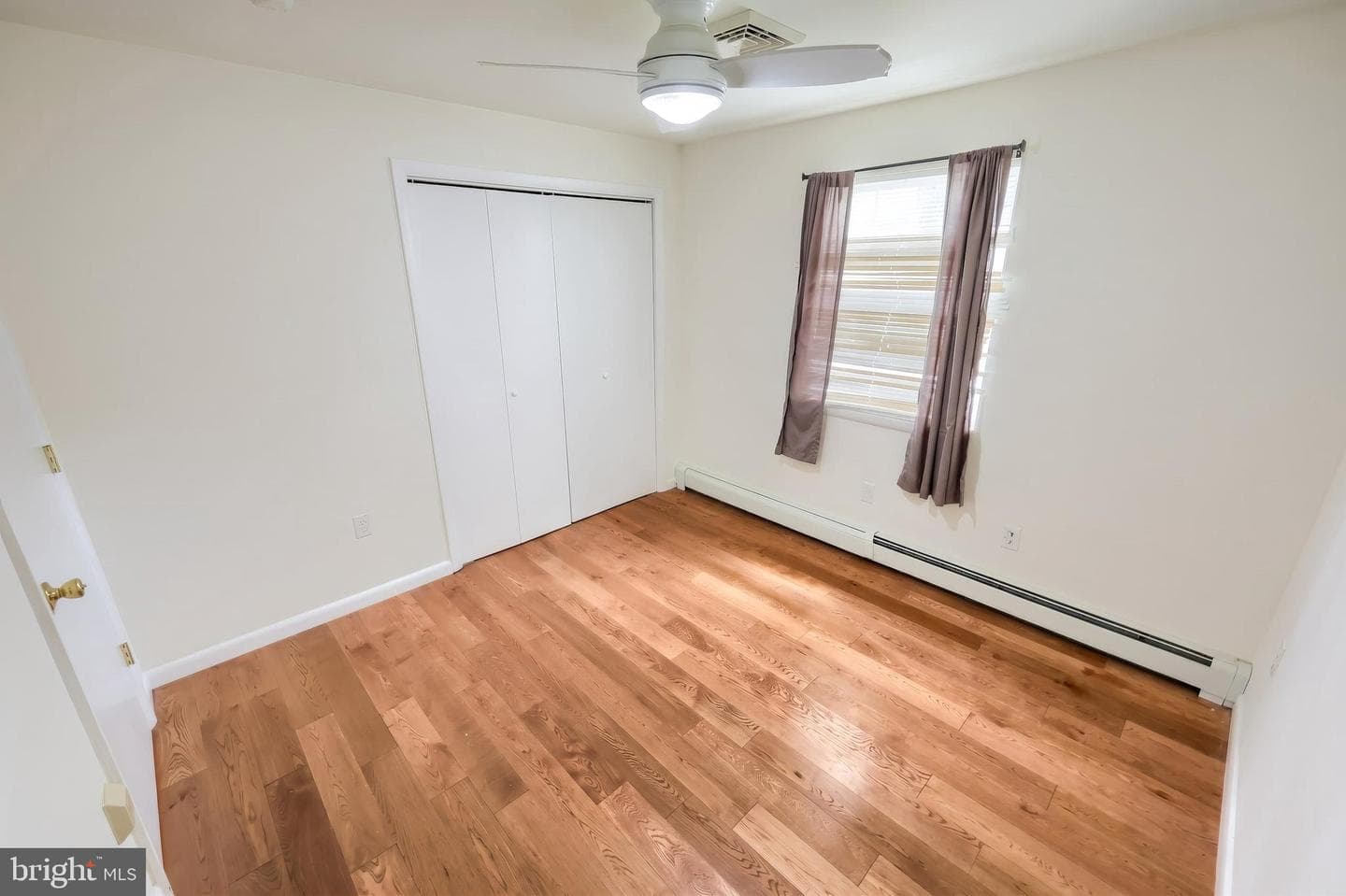 496 Lakeside Drive photo 24