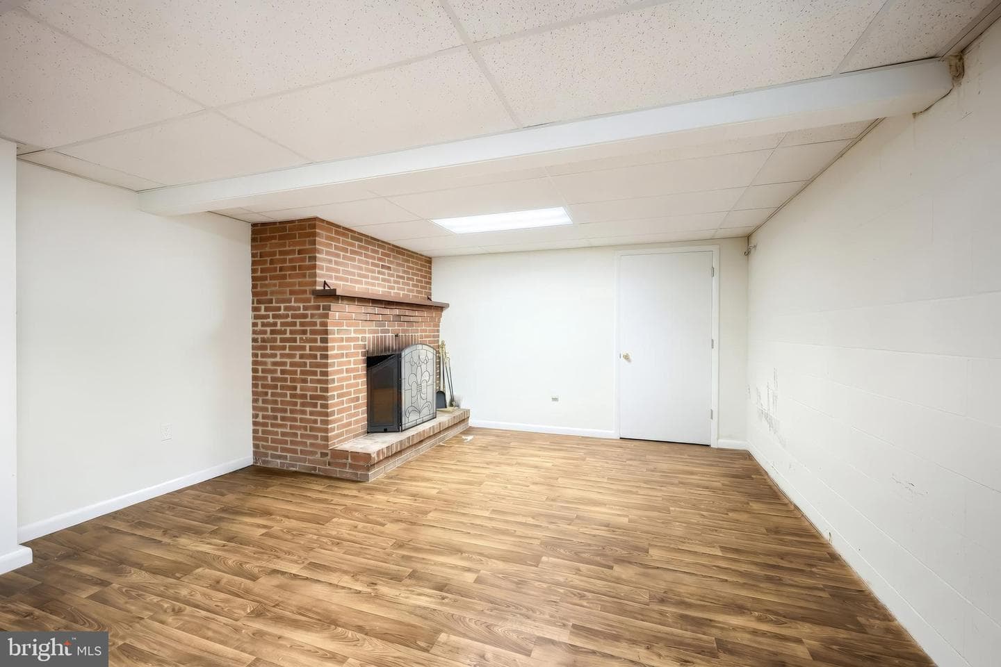 496 Lakeside Drive photo 33