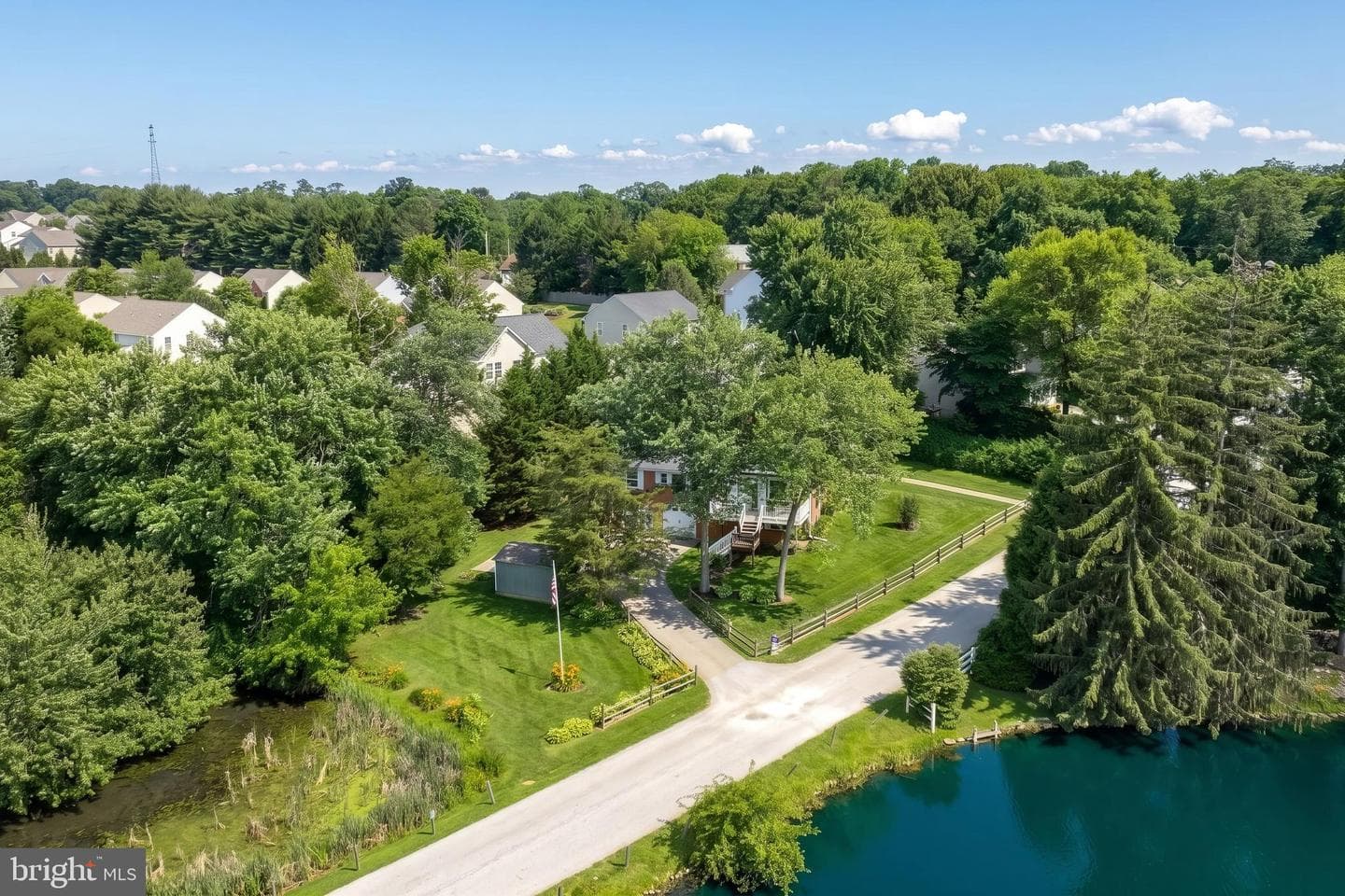 496 Lakeside Drive photo 40