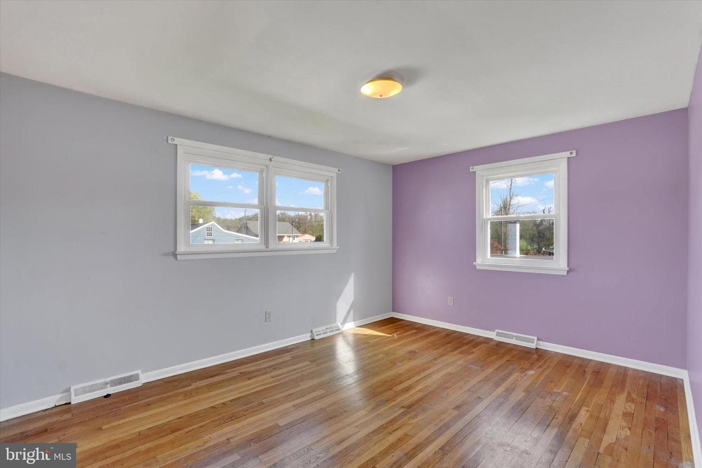2081 Park Street photo 11