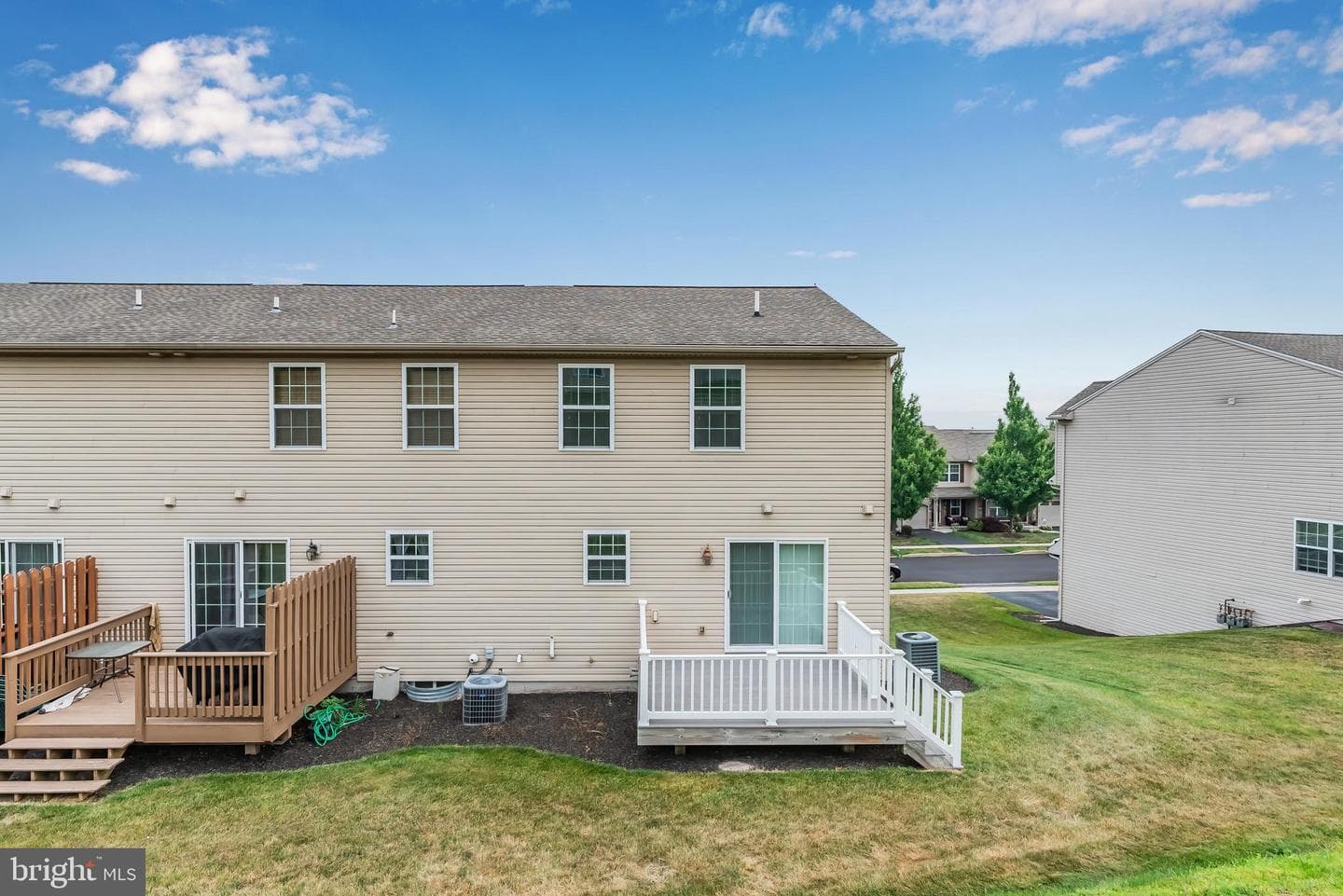 324 Weatherstone Drive photo 3