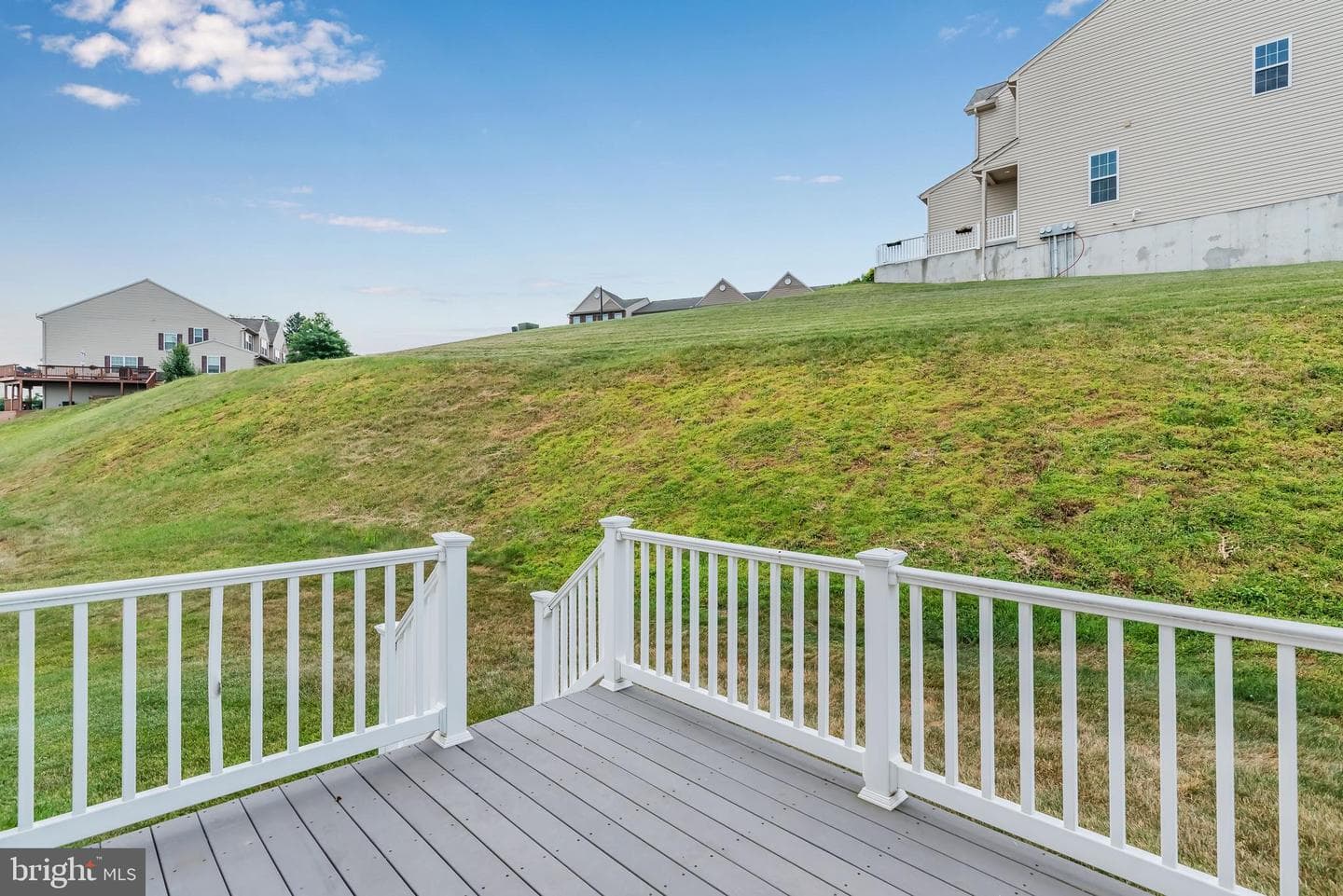 324 Weatherstone Drive photo 4