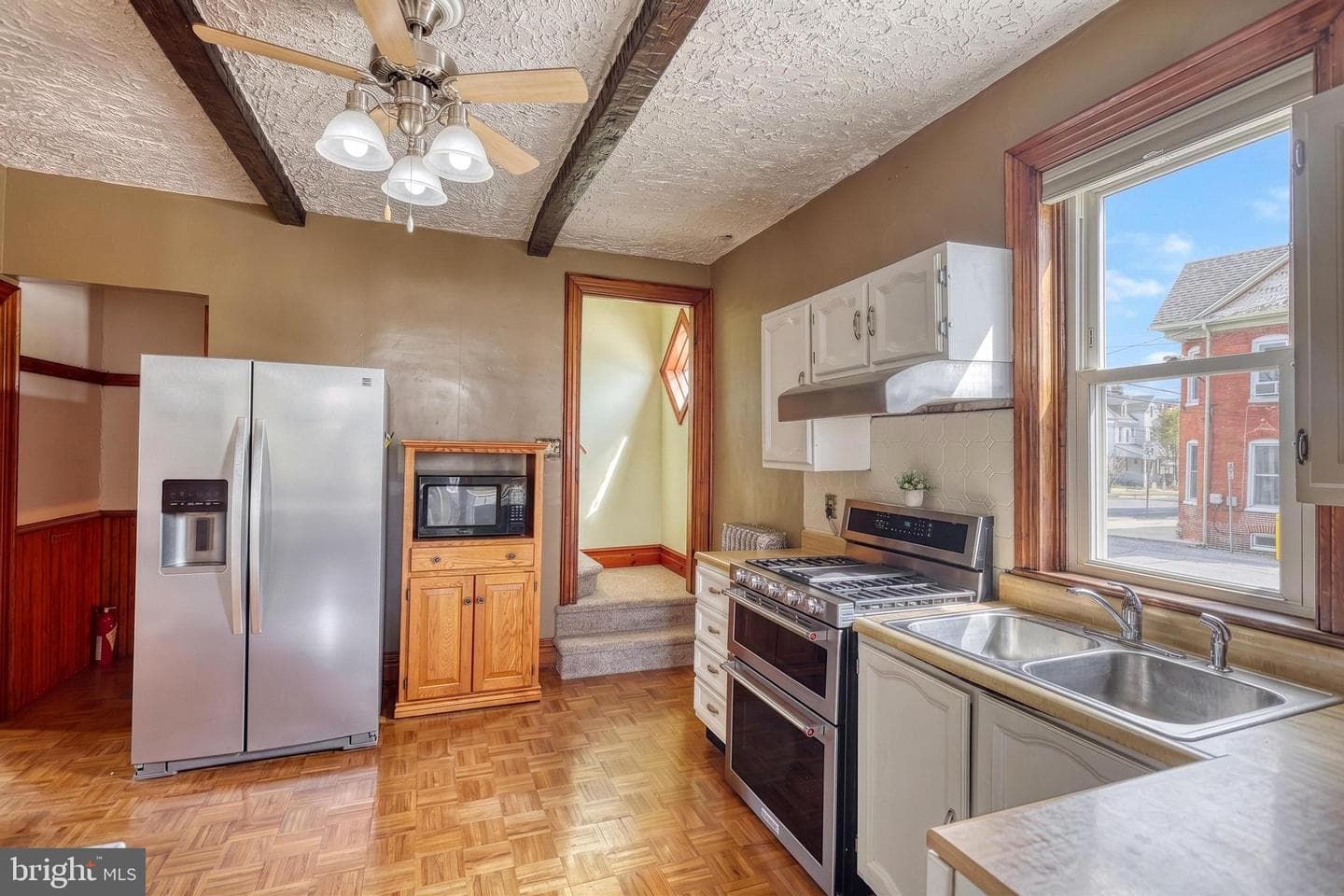 453 Carlisle Street photo 20