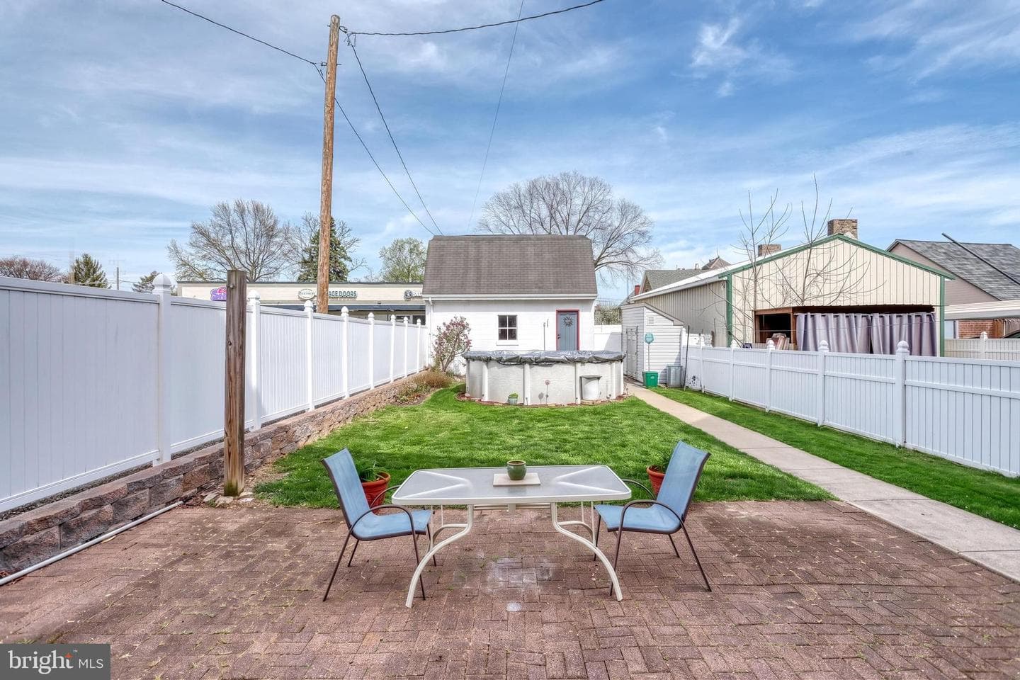 453 Carlisle Street photo 47