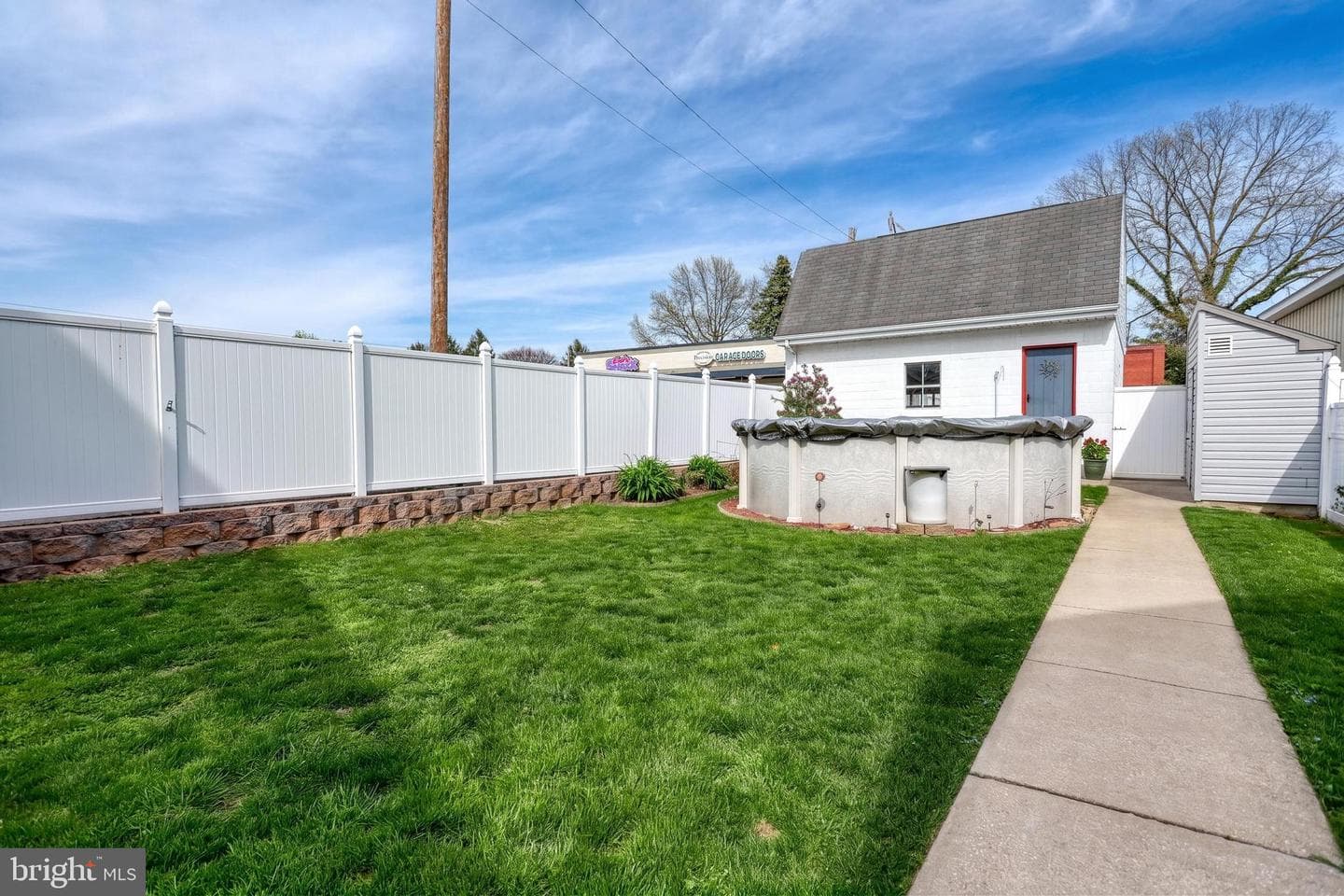 453 Carlisle Street photo 51