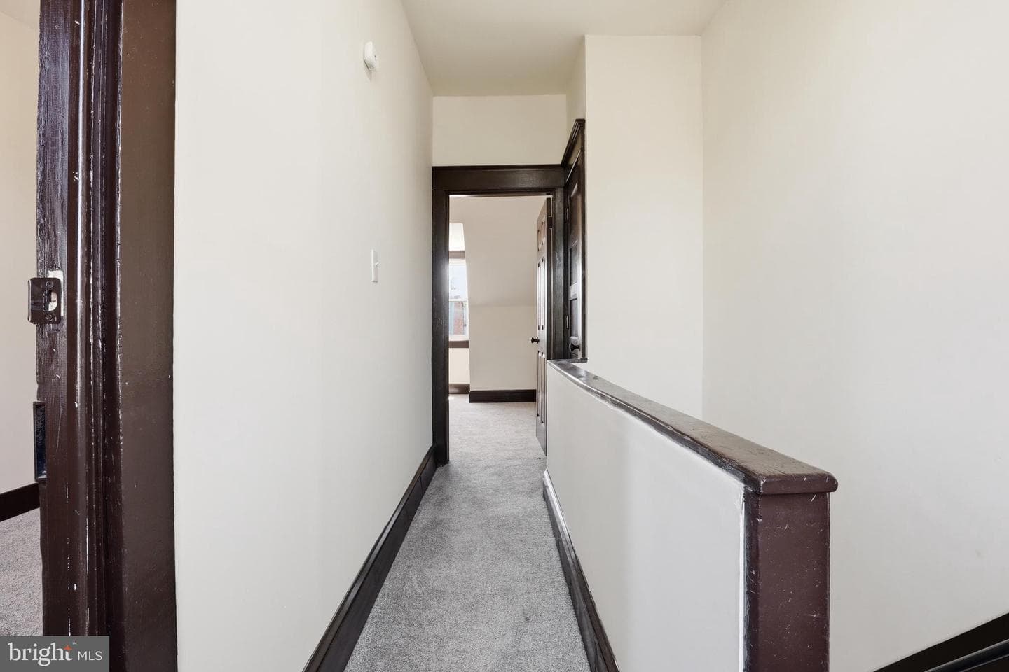 249 E Princess Street photo 25