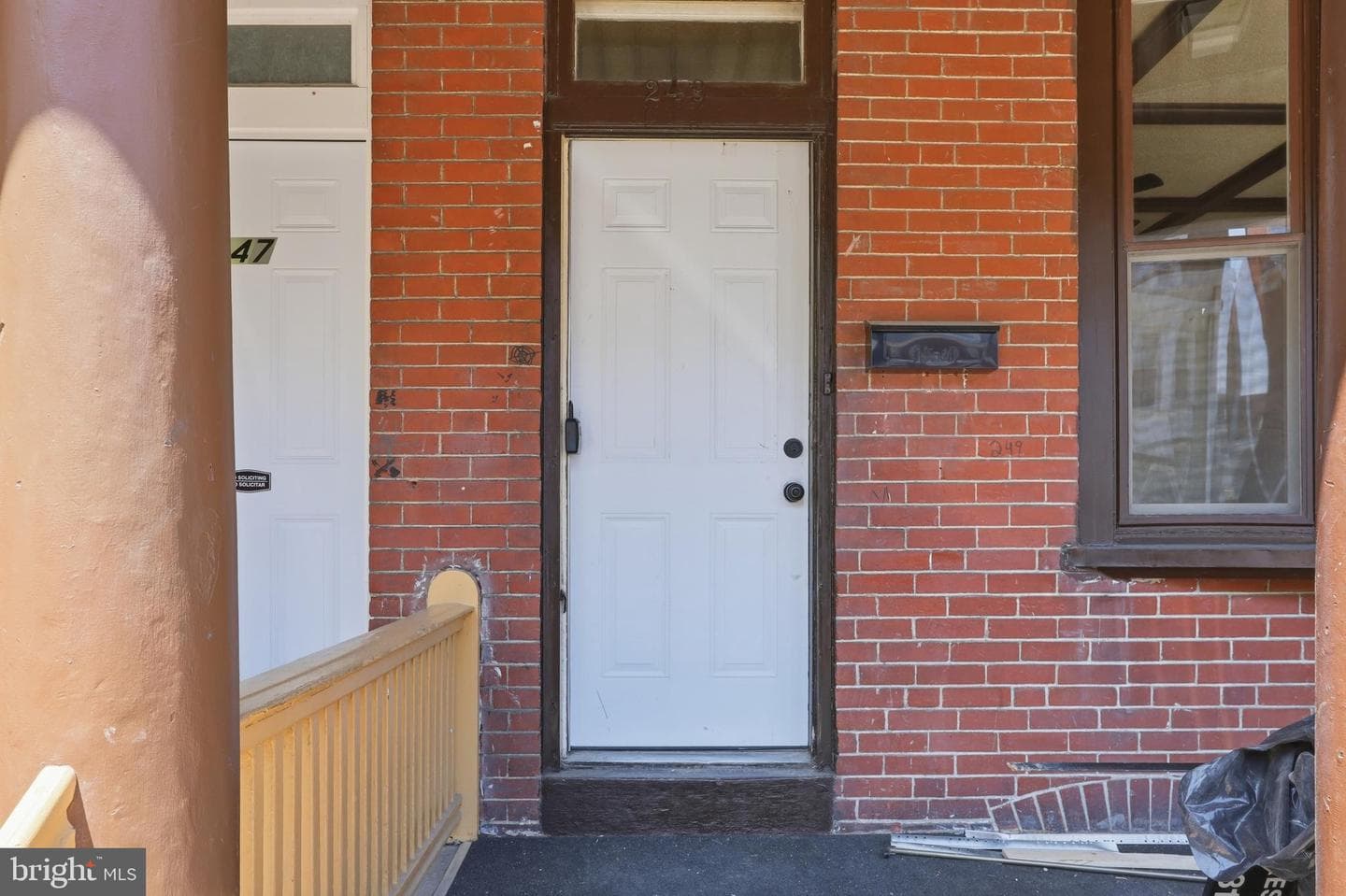 249 E Princess Street photo 3