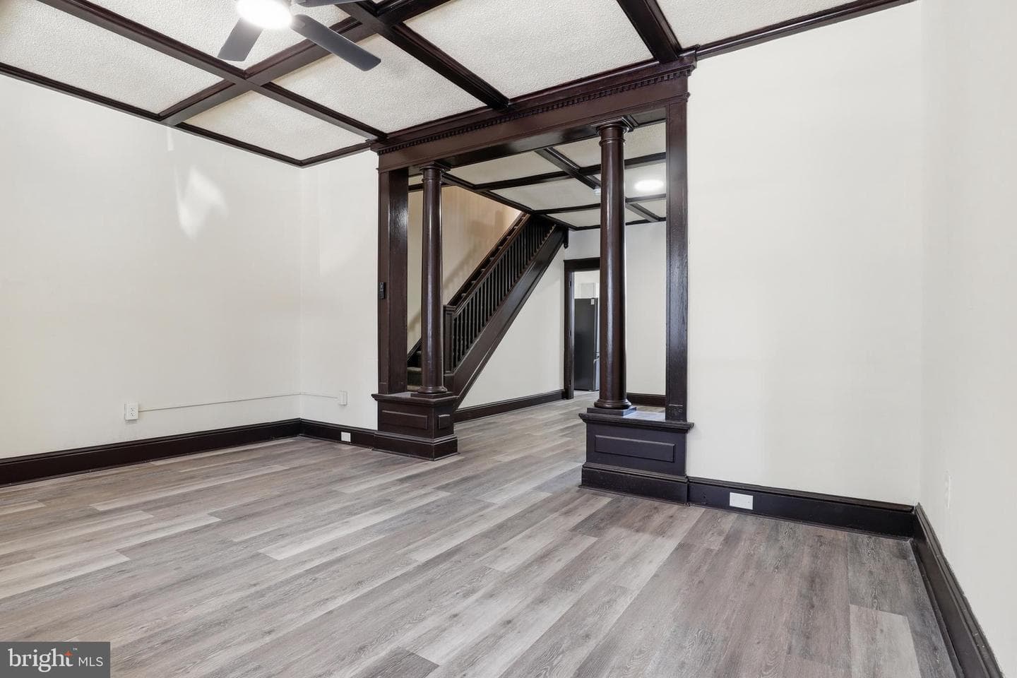 249 E Princess Street photo 6