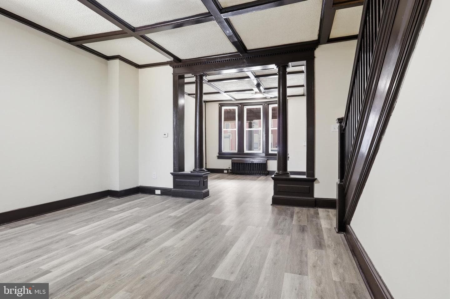 249 E Princess Street photo 8