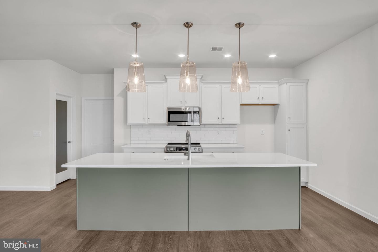 862 Shadowbrooke Drive photo 4