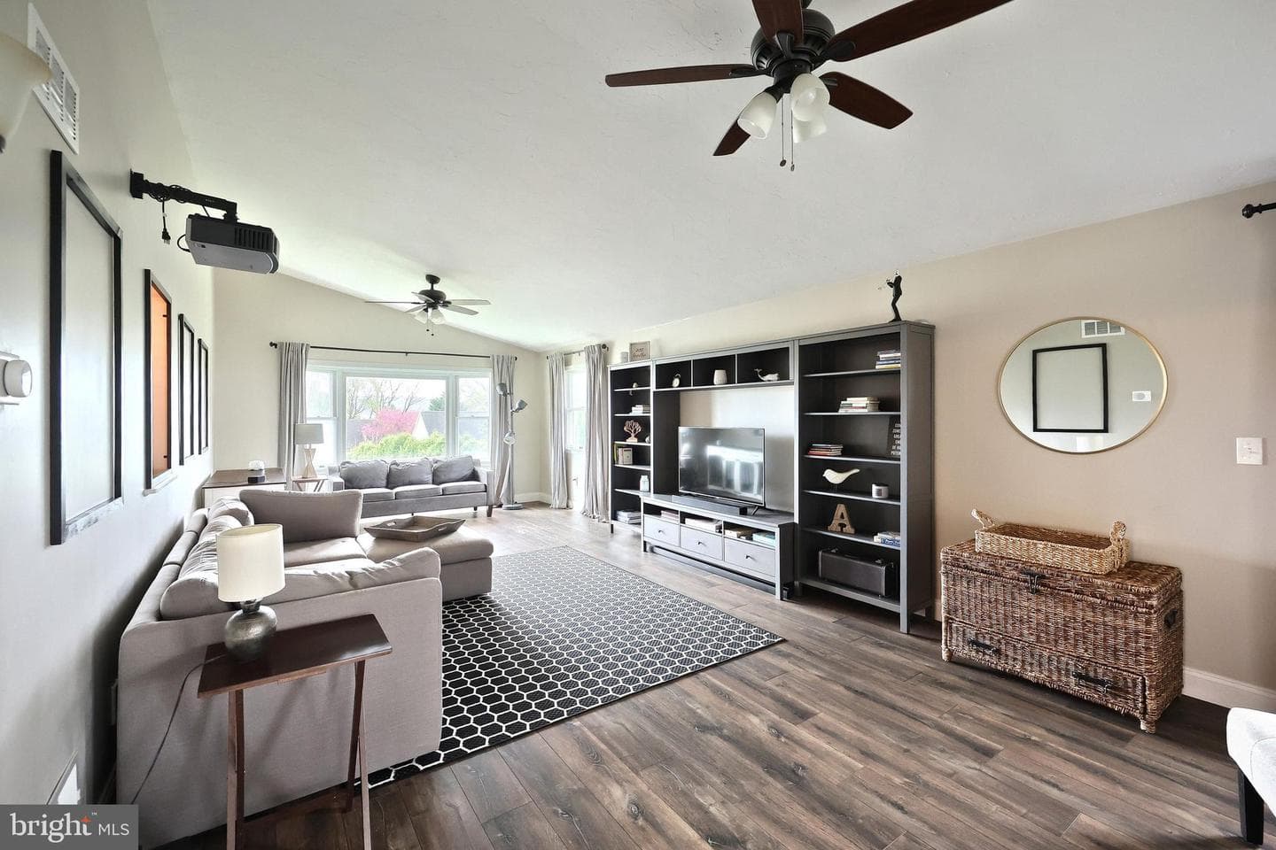 3860 Silver Spur Drive photo 18