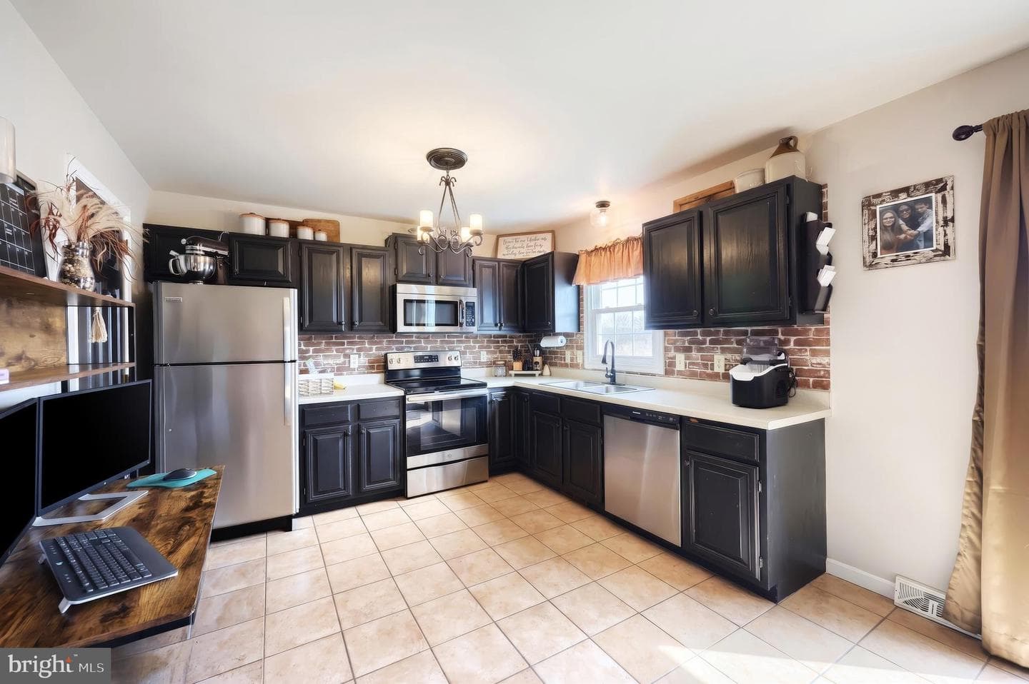 2350 Woodmont Drive photo 8