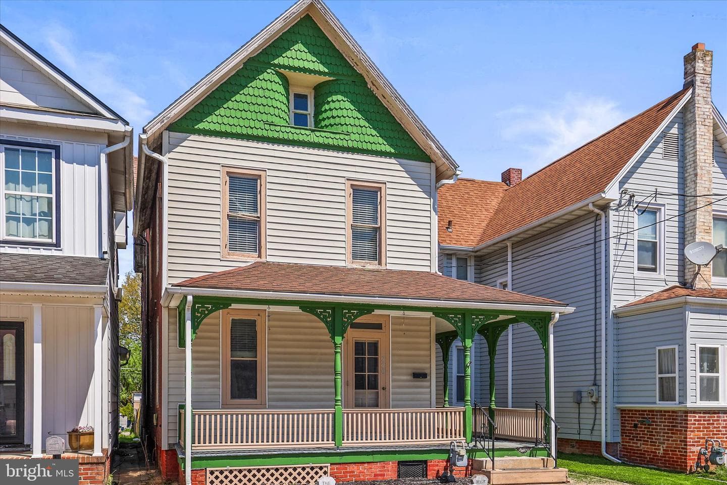 220 Locust Street photo 3