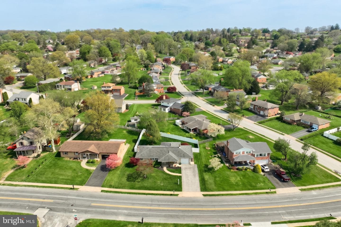 575 Sundale Drive photo 35