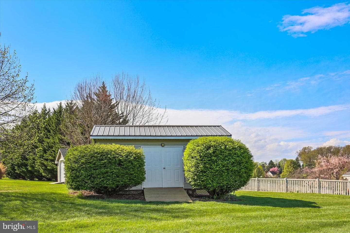 20 Sydney Drive photo 70