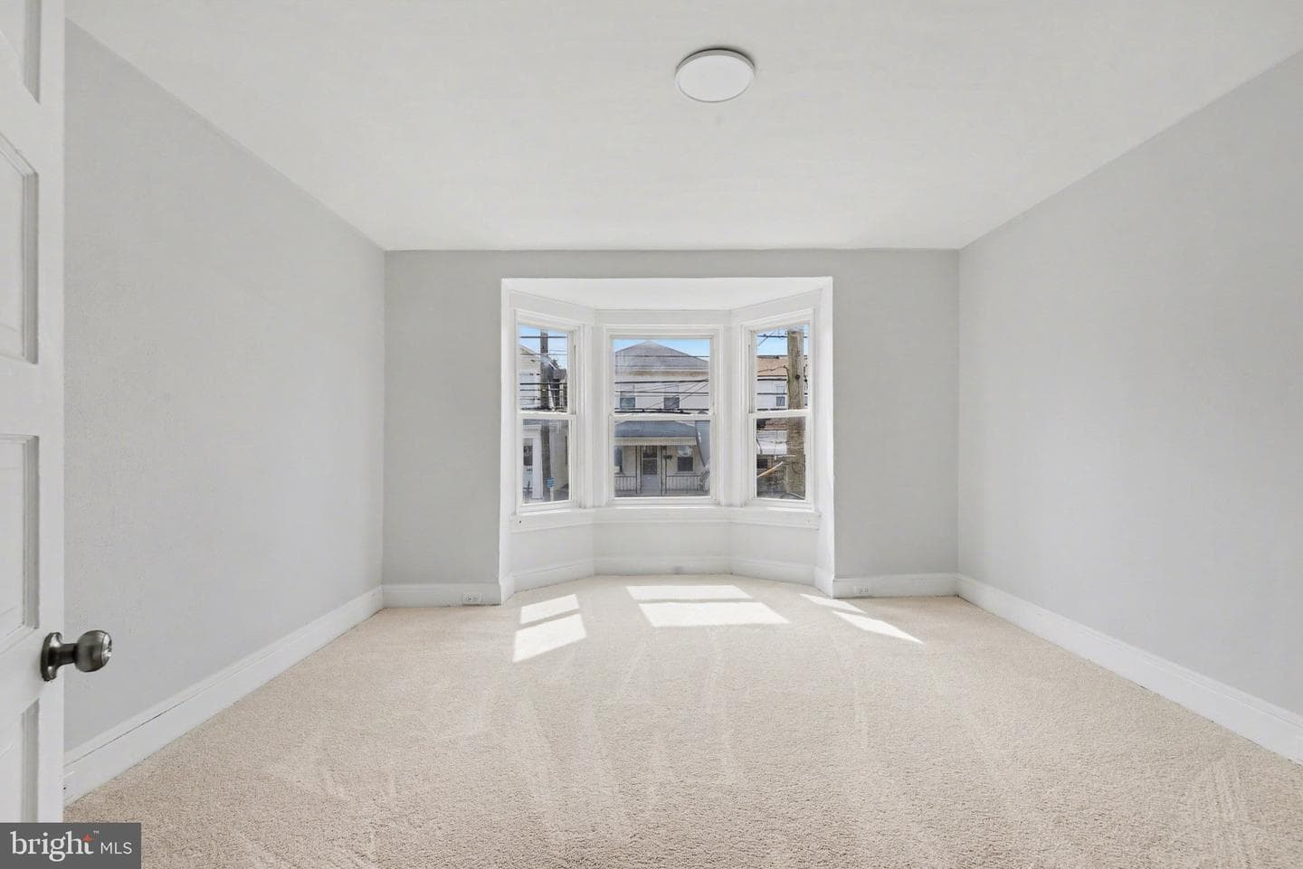 1419 W King Street photo 13
