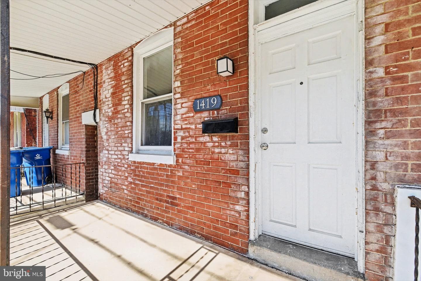 1419 W King Street photo 3