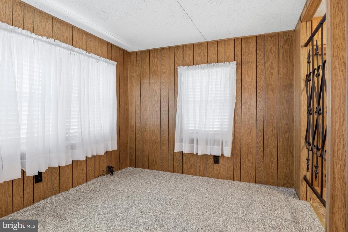307 Blue Jay Drive photo 14