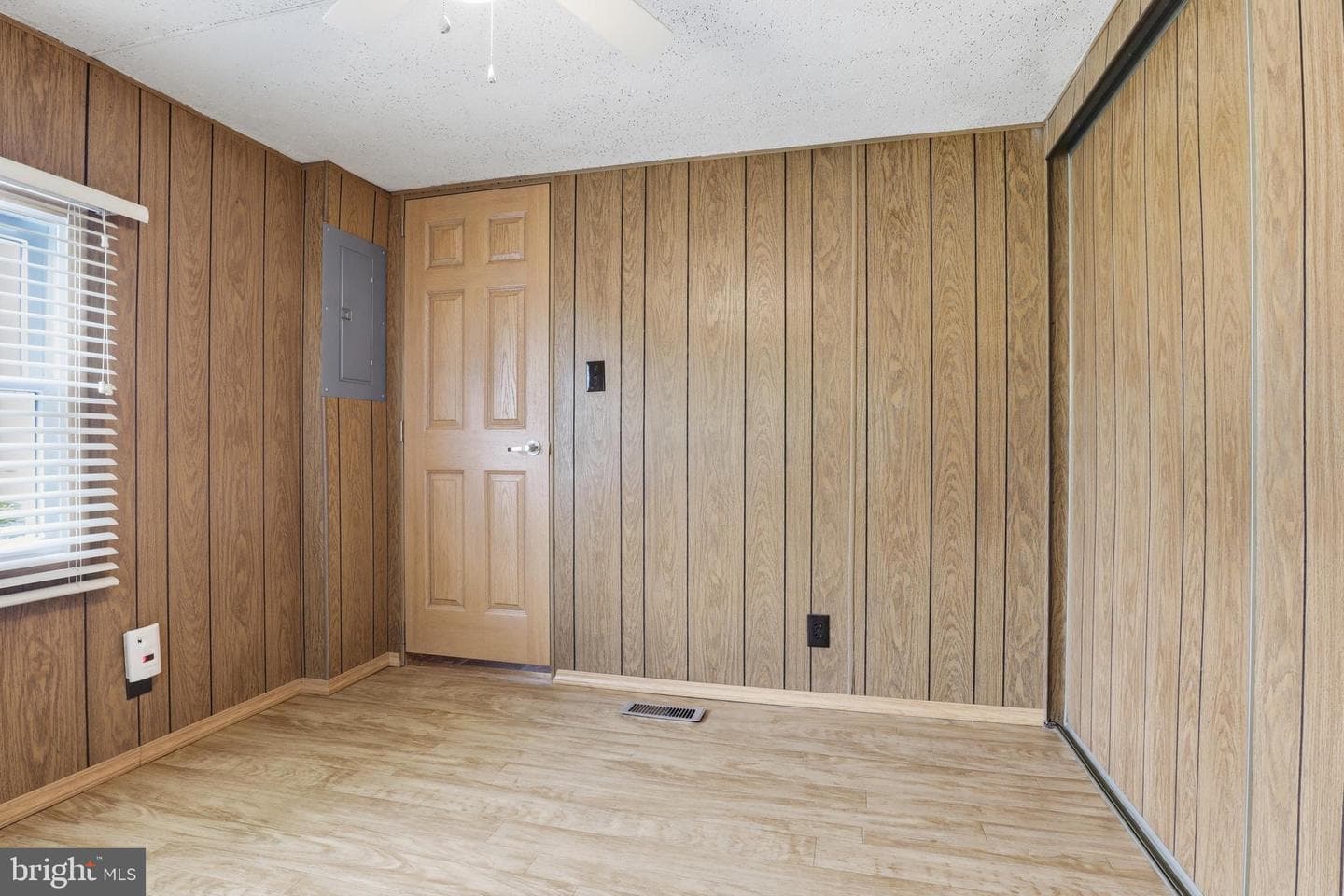 307 Blue Jay Drive photo 20