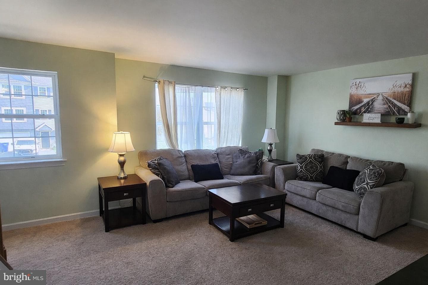 740 Kentwell Drive photo 4