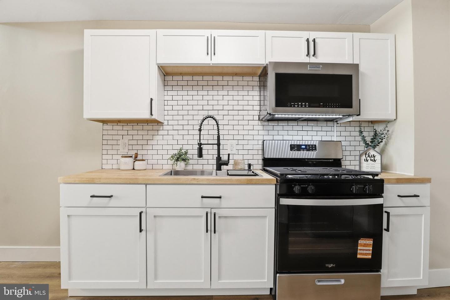 203 Fulton Street photo 10