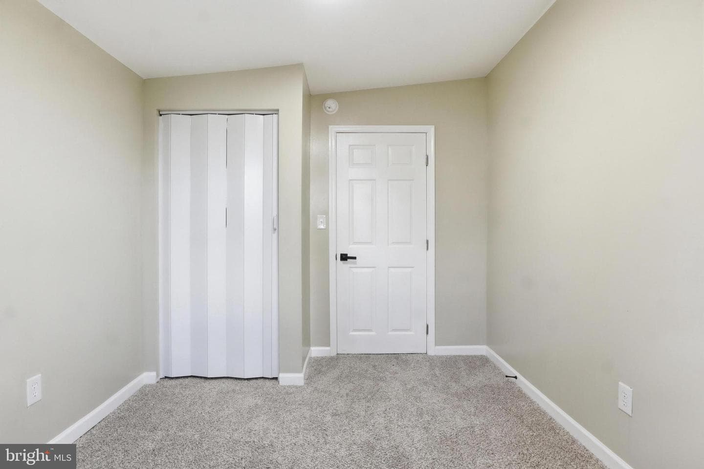 203 Fulton Street photo 16