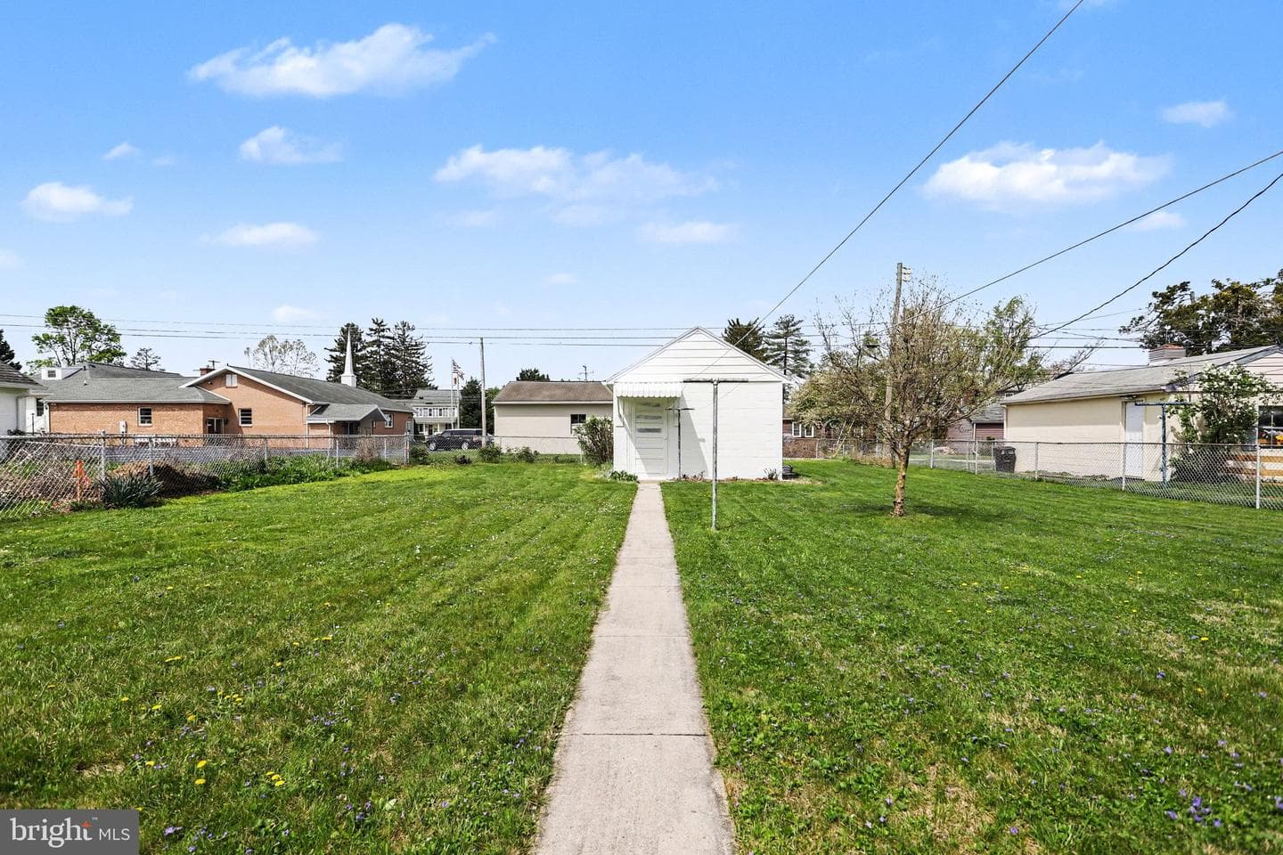 932 E Walnut Street photo 27
