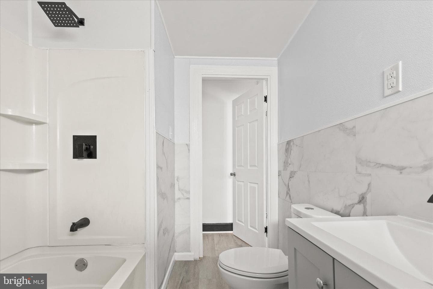 637 W College Avenue photo 22