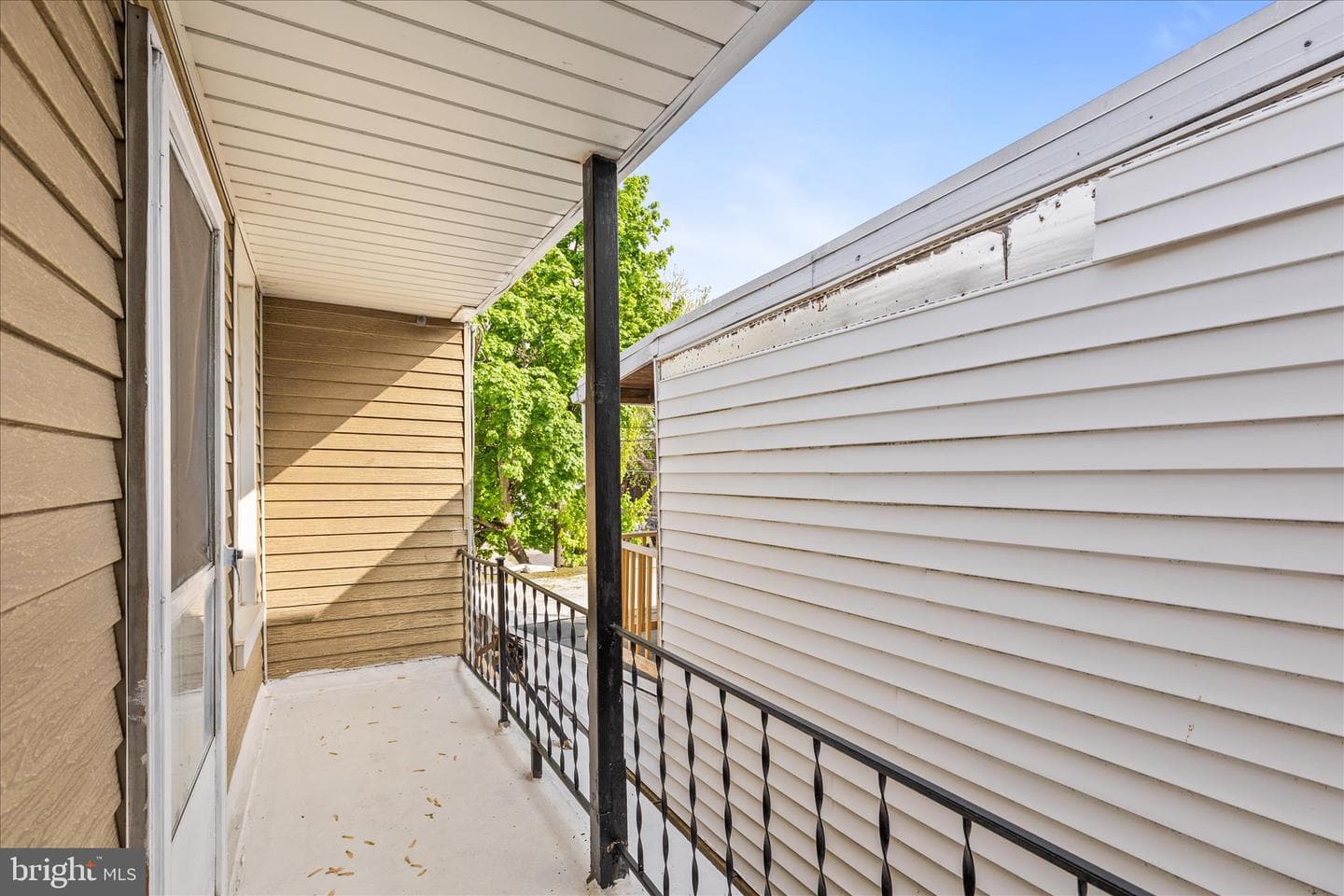 637 W College Avenue photo 25
