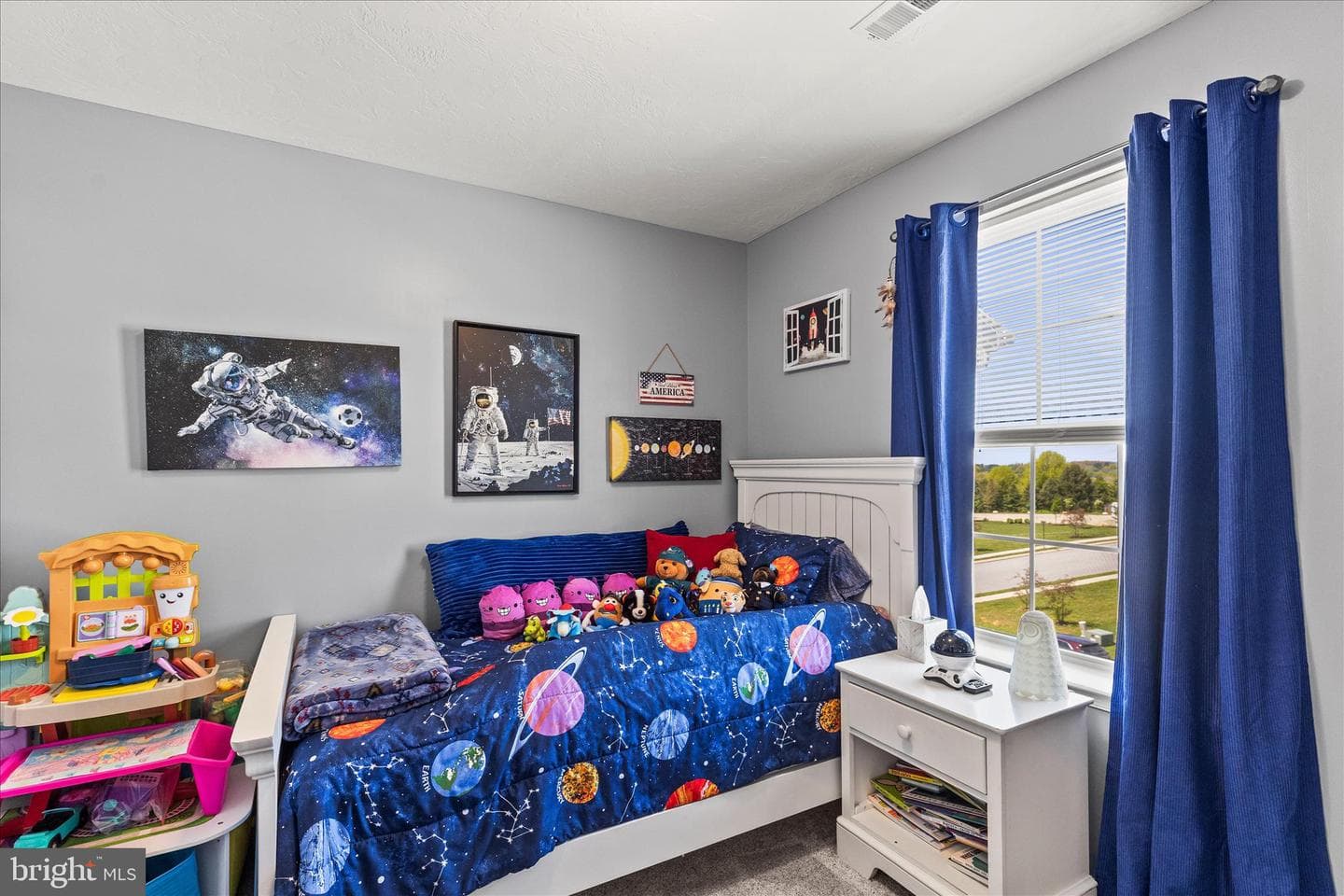 66 Ayrshire Drive photo 28
