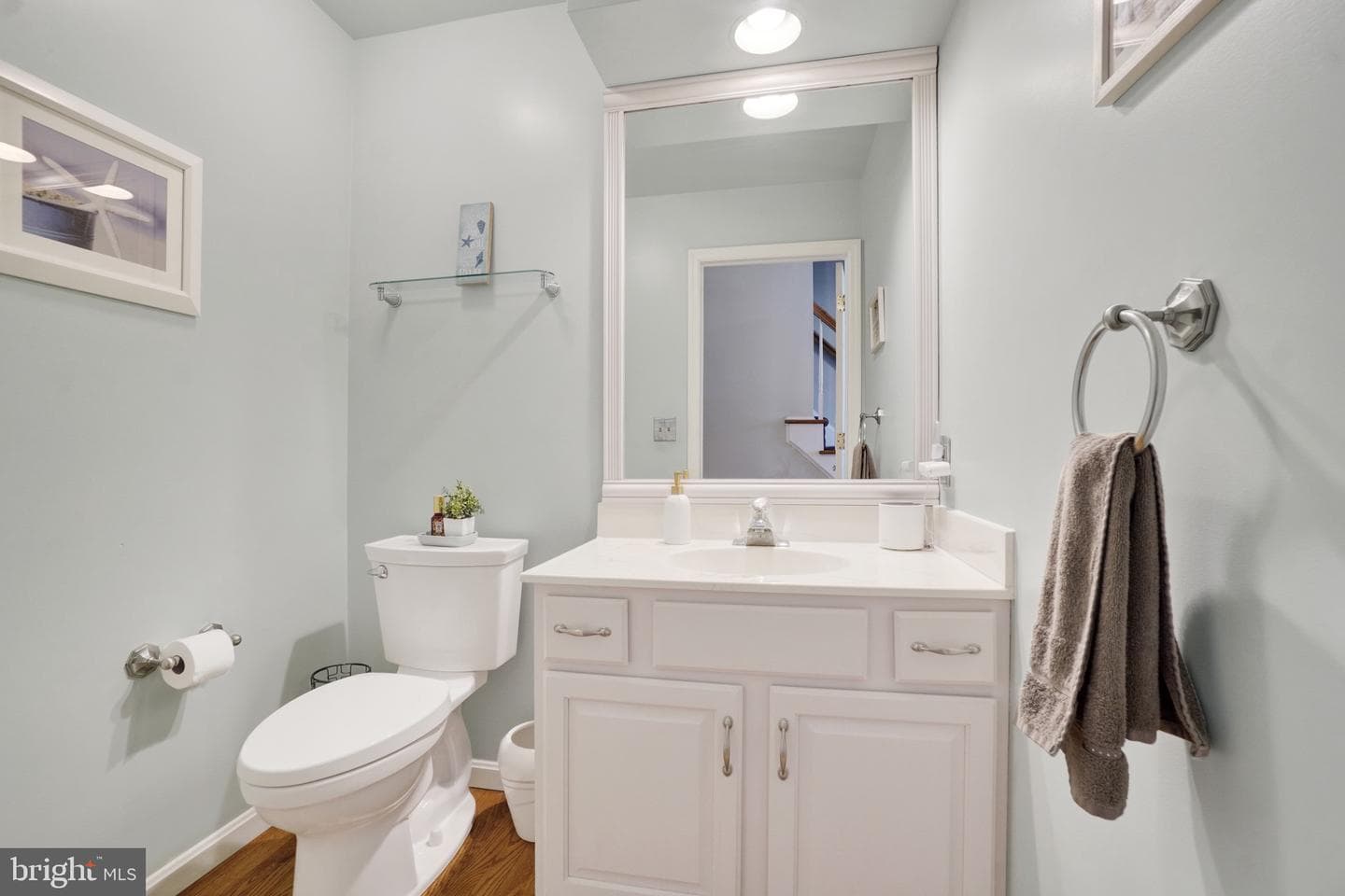 30 Frank Drive photo 12