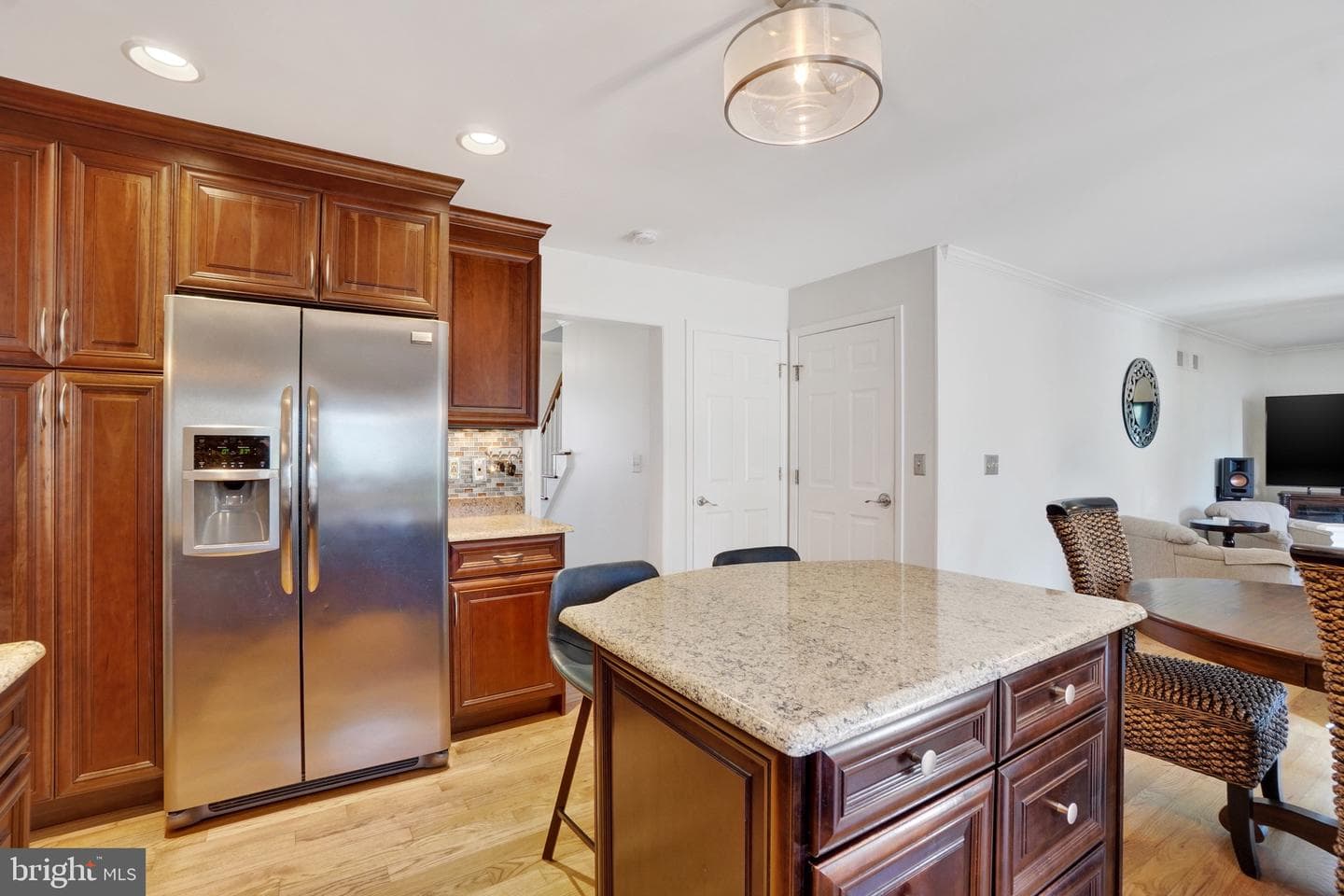 30 Frank Drive photo 5