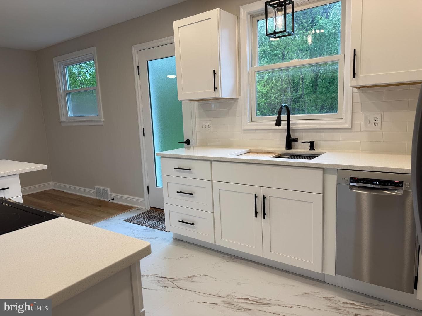 107 Fairview Road photo 18