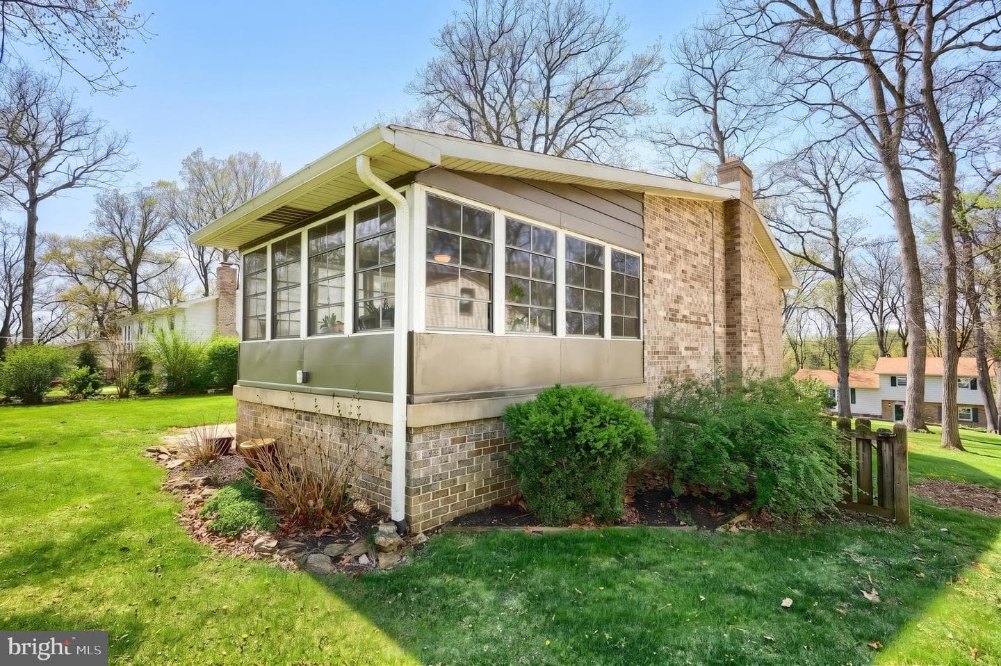 320 Holyoke Drive photo 11