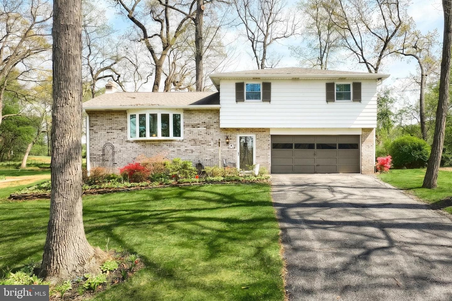 320 Holyoke Drive photo 3