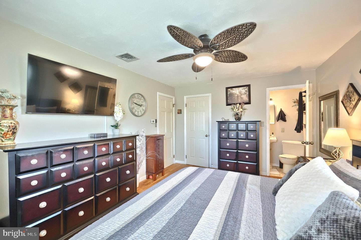 320 Holyoke Drive photo 34
