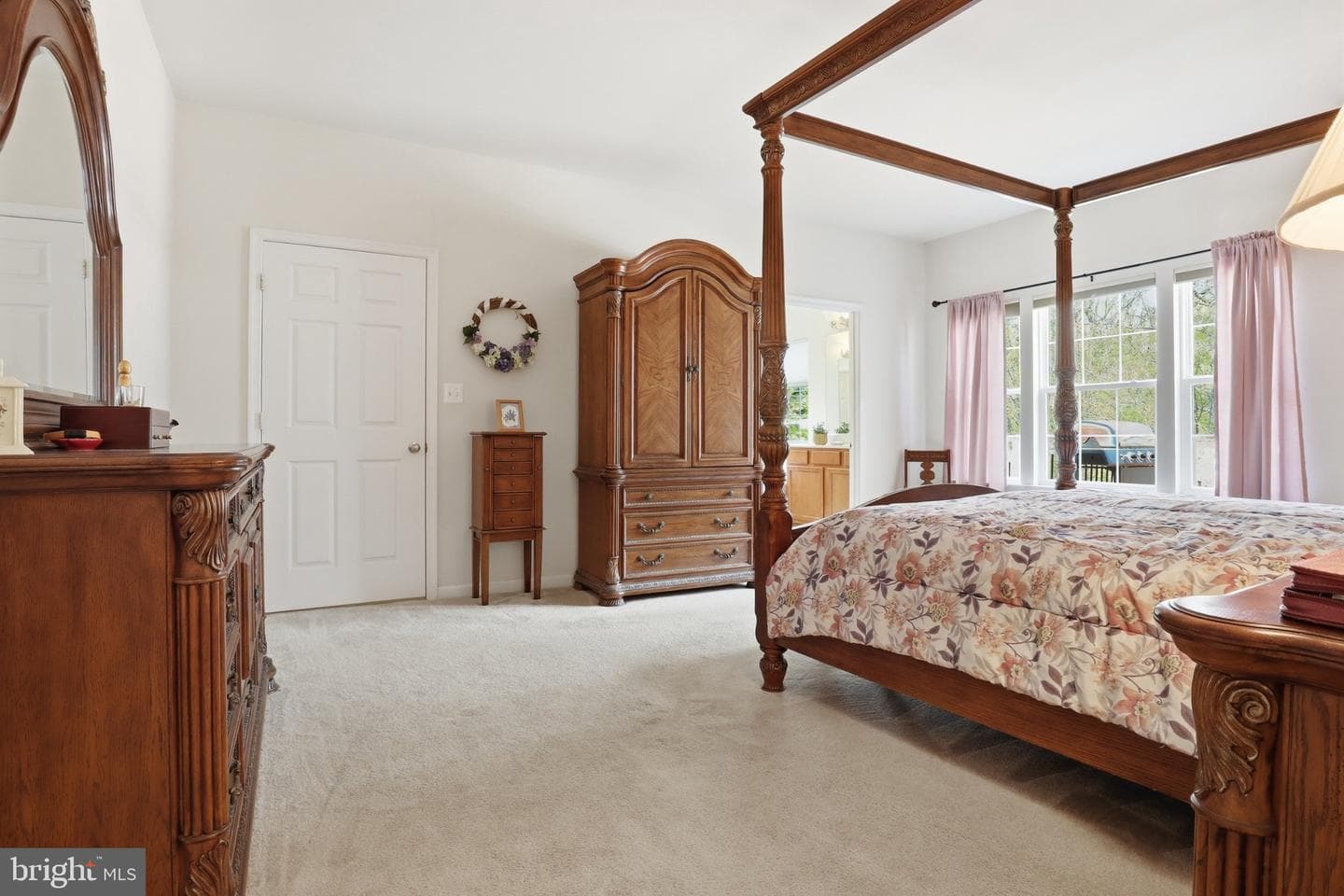 588 Misty Hill Drive photo 16