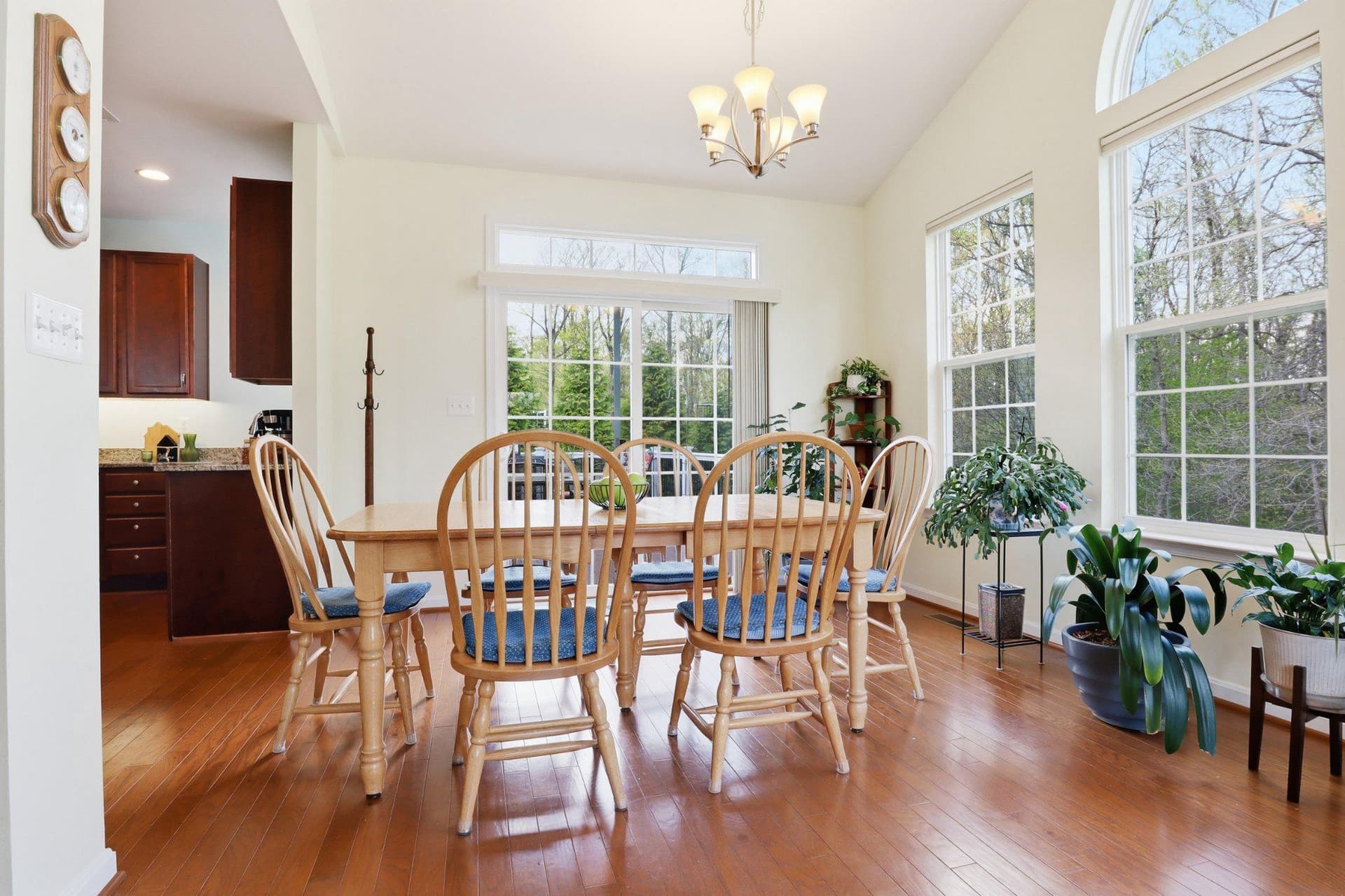 588 Misty Hill Drive photo 9