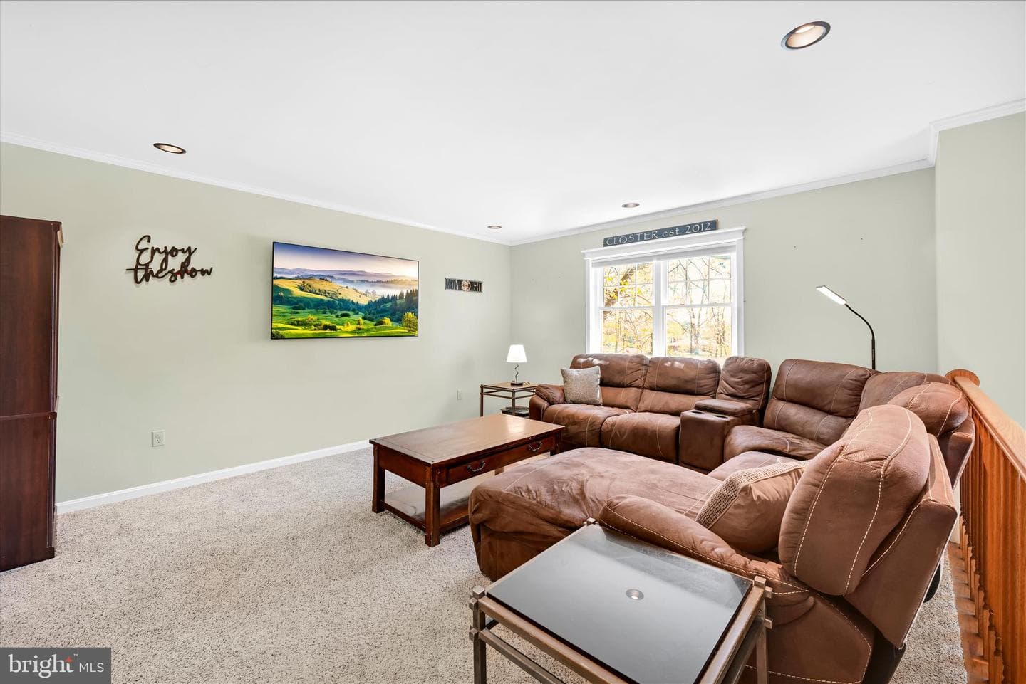 301 Larkin Drive photo 4