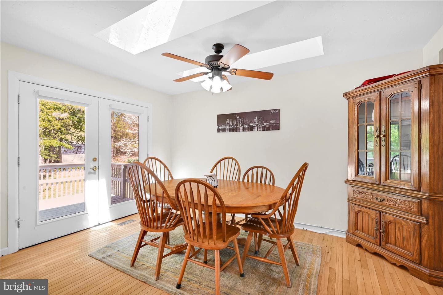 301 Larkin Drive photo 6