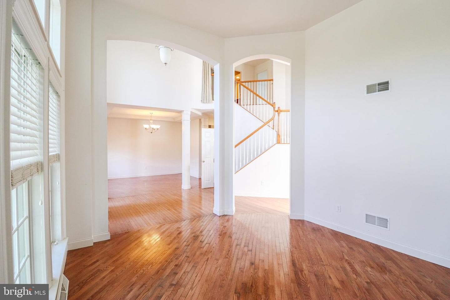 2730 Woodspring Drive photo 10