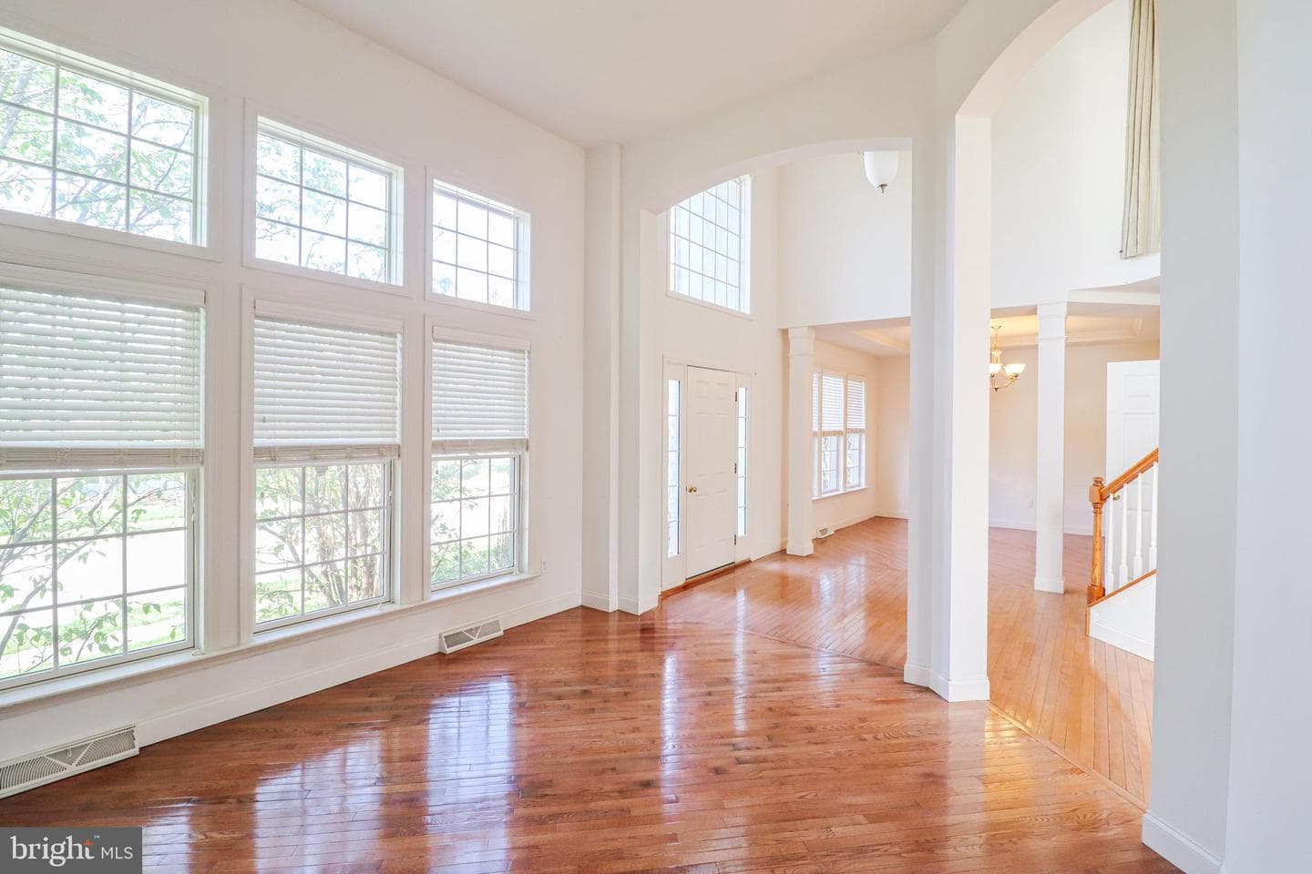 2730 Woodspring Drive photo 9