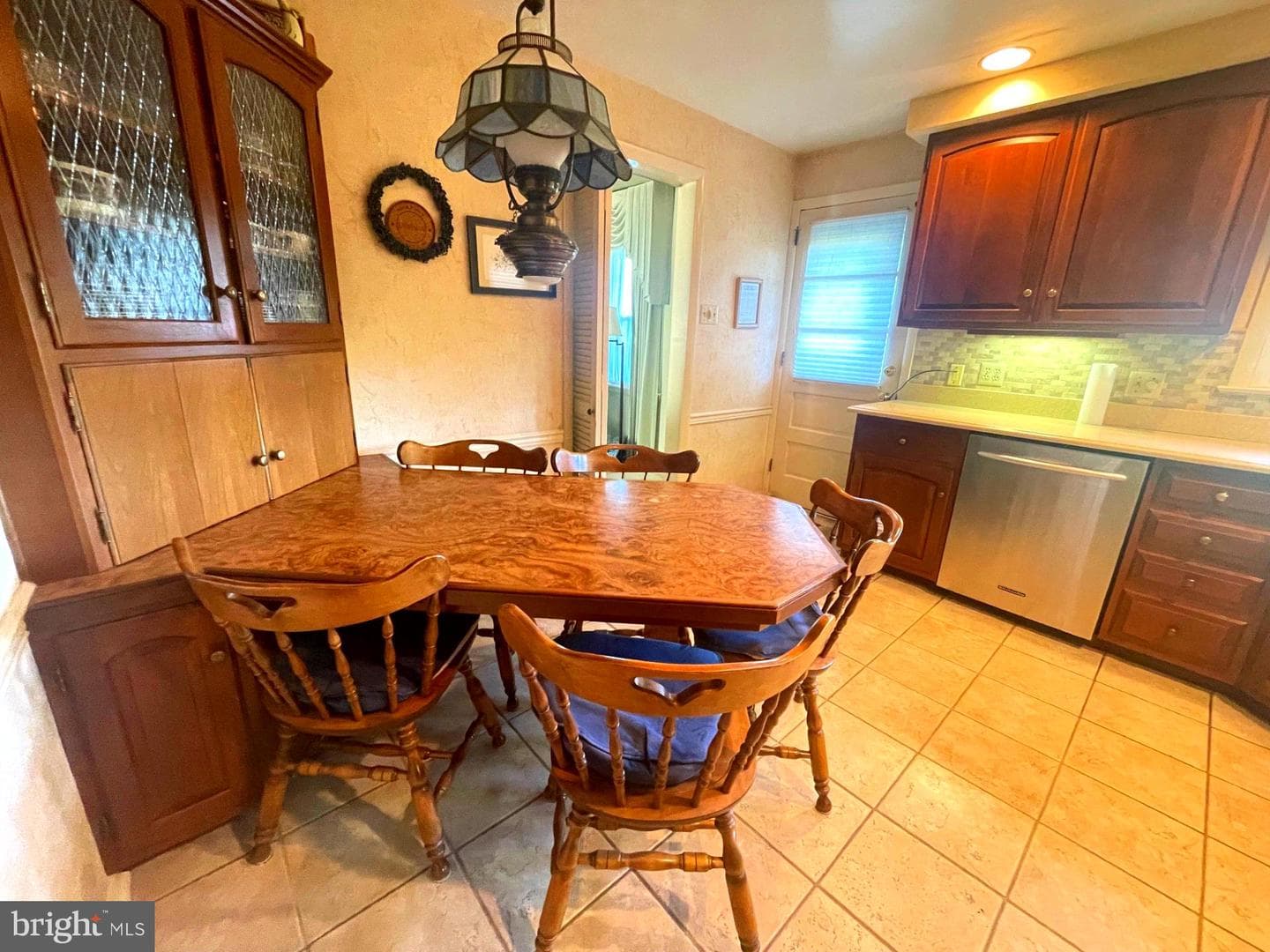 1425 Hill Street photo 15