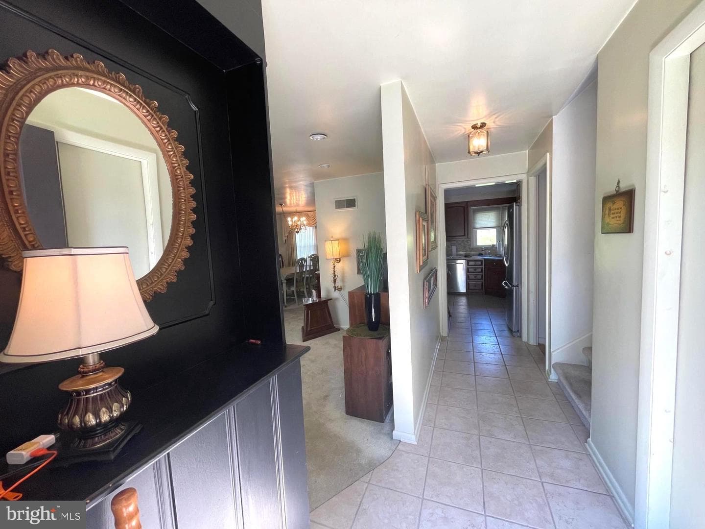 1425 Hill Street photo 6