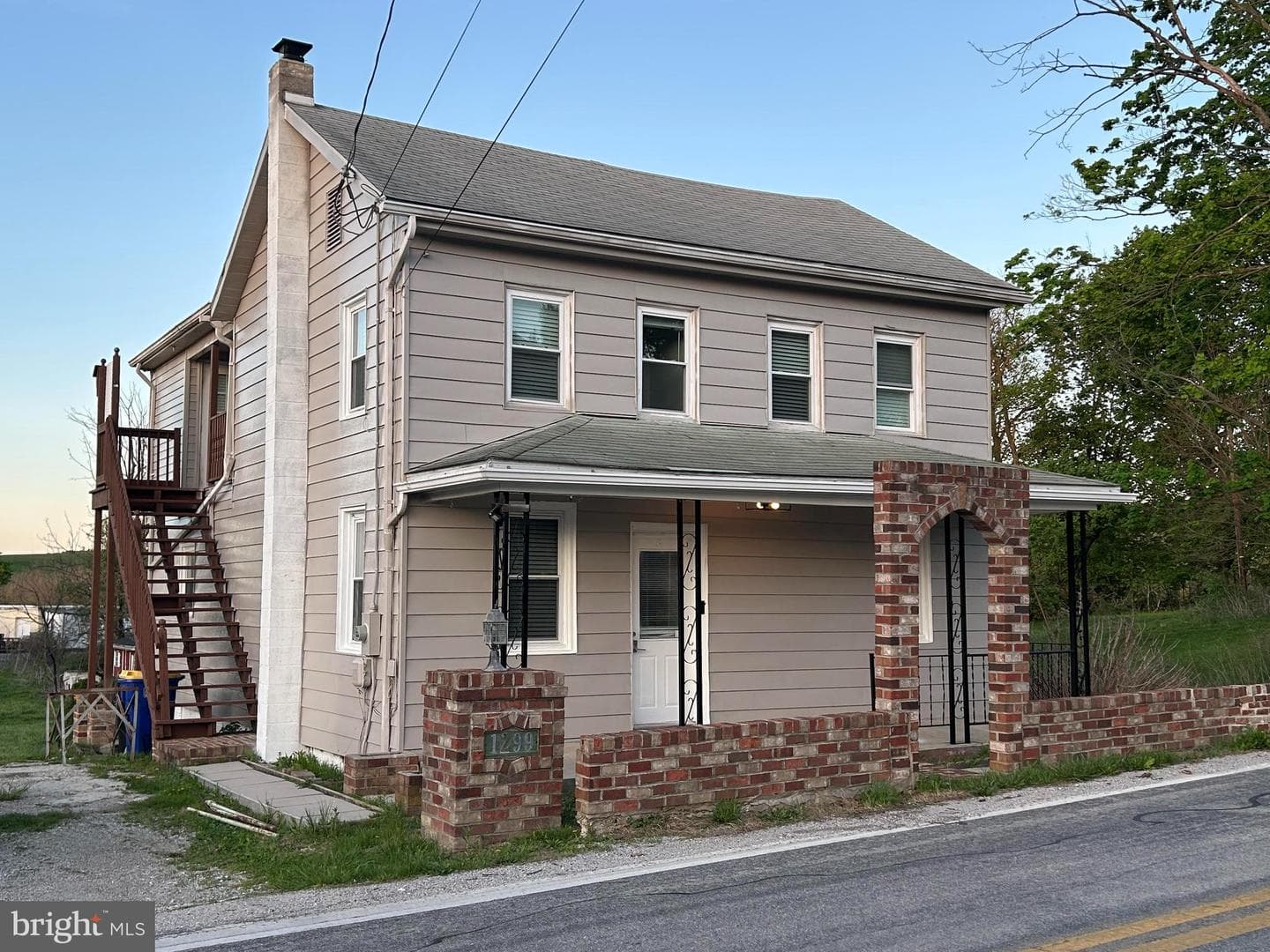 1299 Porters Rd, Spring Grove
