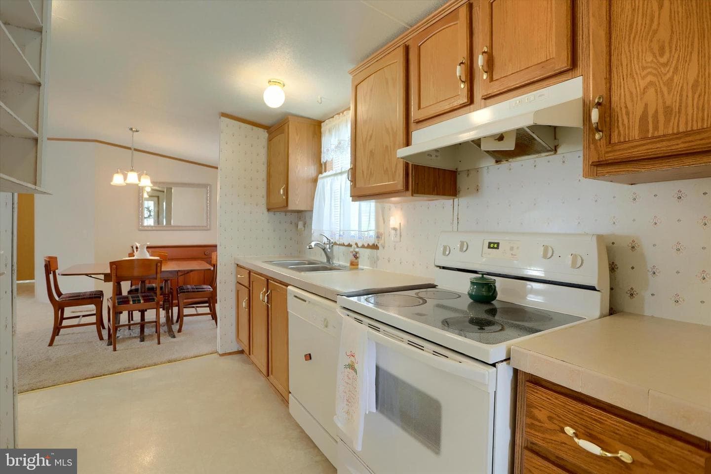 19 Beechwood Drive photo 17