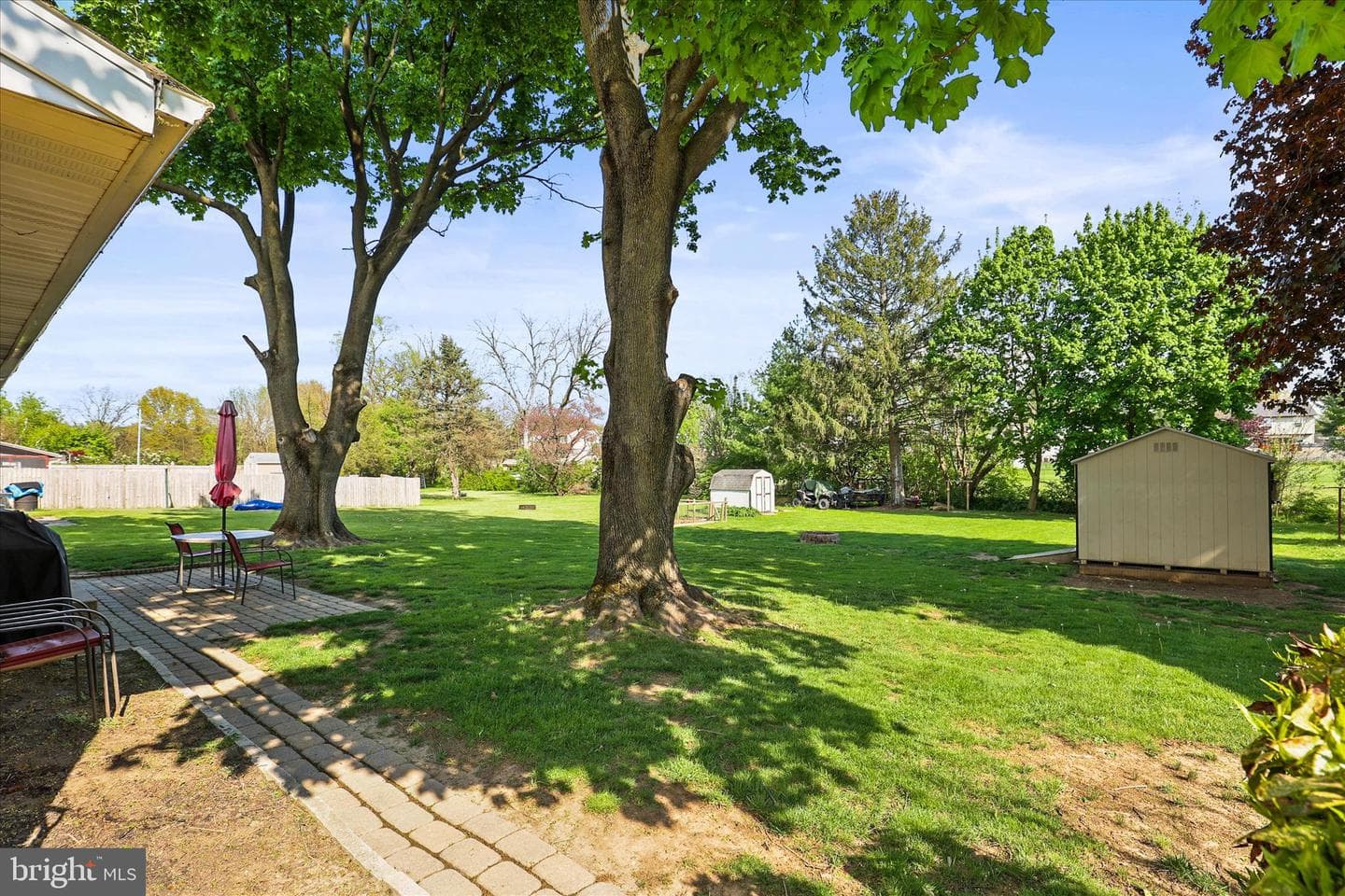 832 Hartman Avenue photo 21
