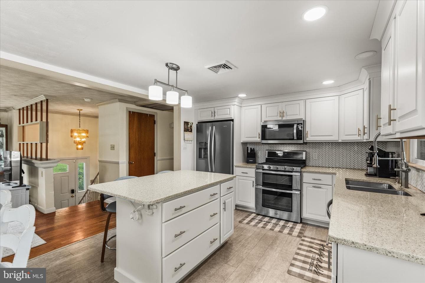 498 Maywood Road photo 11
