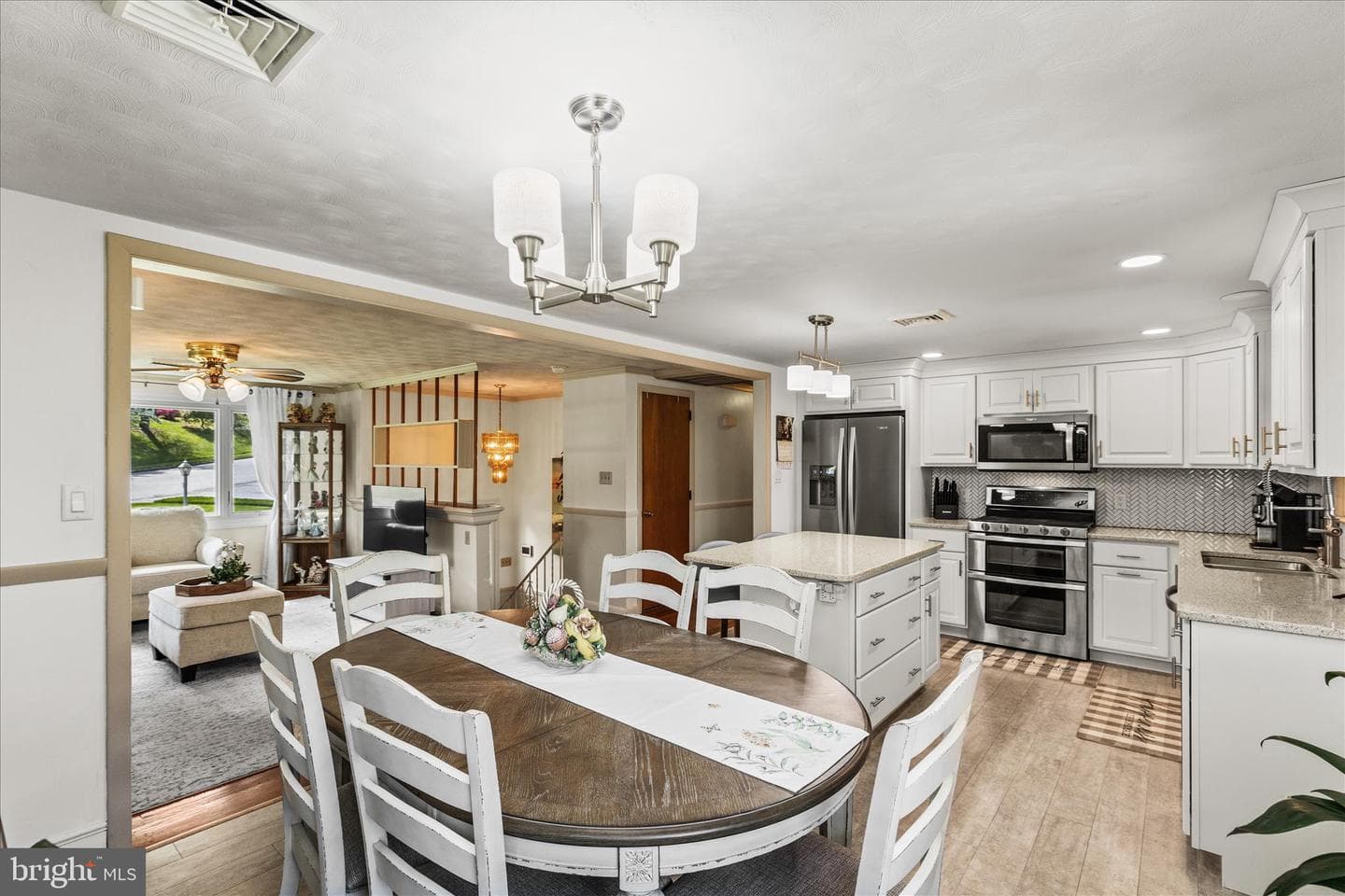 498 Maywood Road photo 16